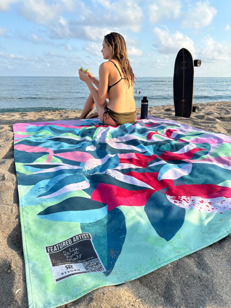 REVORN-ART-TOWEL_-DELIA-RUIZ_09